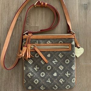 Dooney Bourke crossbody bag